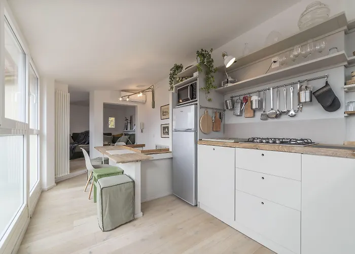 Guesthost - Piazza Venezia&colosseum Loft Apartament *