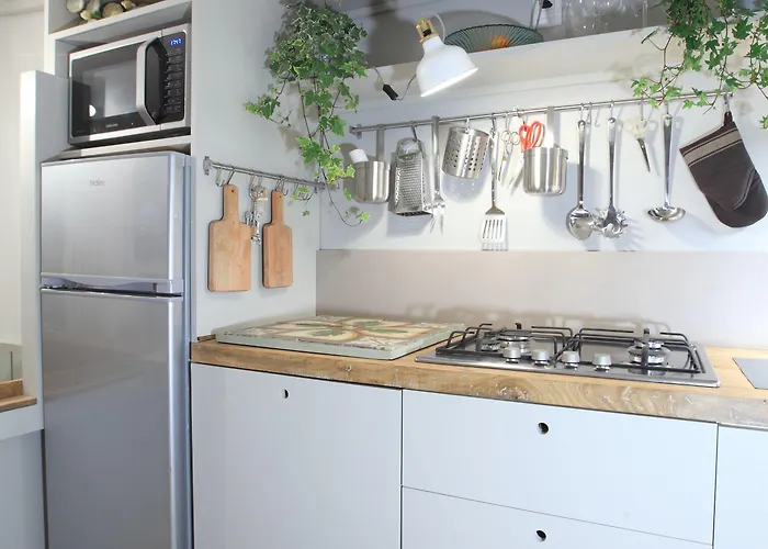 Guesthost - Piazza Venezia&colosseum Loft Apartament