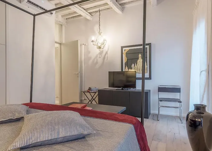 Guesthost - Piazza Venezia&colosseum Loft * Rzym