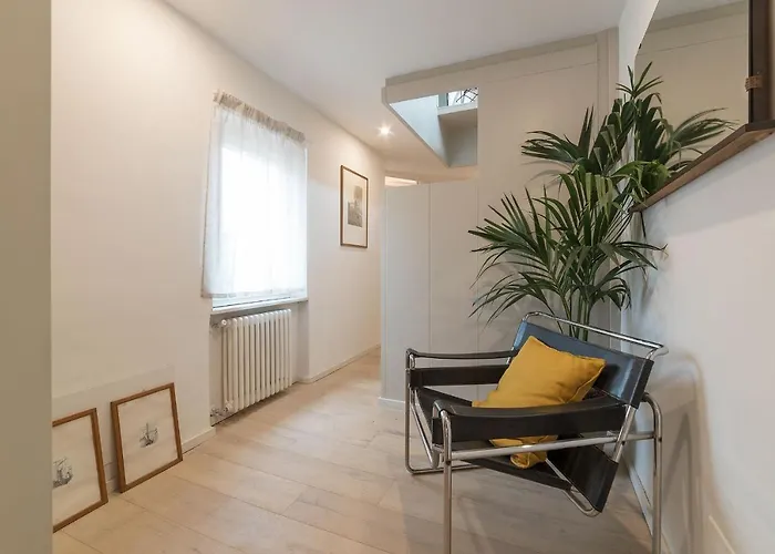 Guesthost - Piazza Venezia&colosseum Loft Rzym