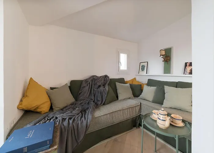 Guesthost - Piazza Venezia&colosseum Loft Apartament