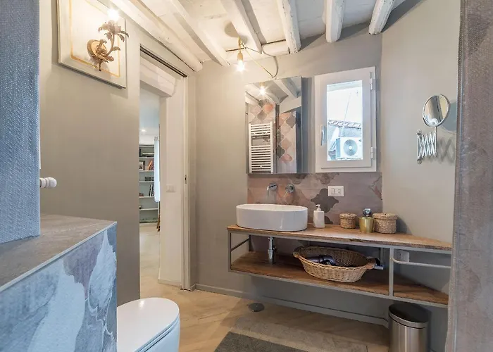 Guesthost - Piazza Venezia&colosseum Loft Apartament *